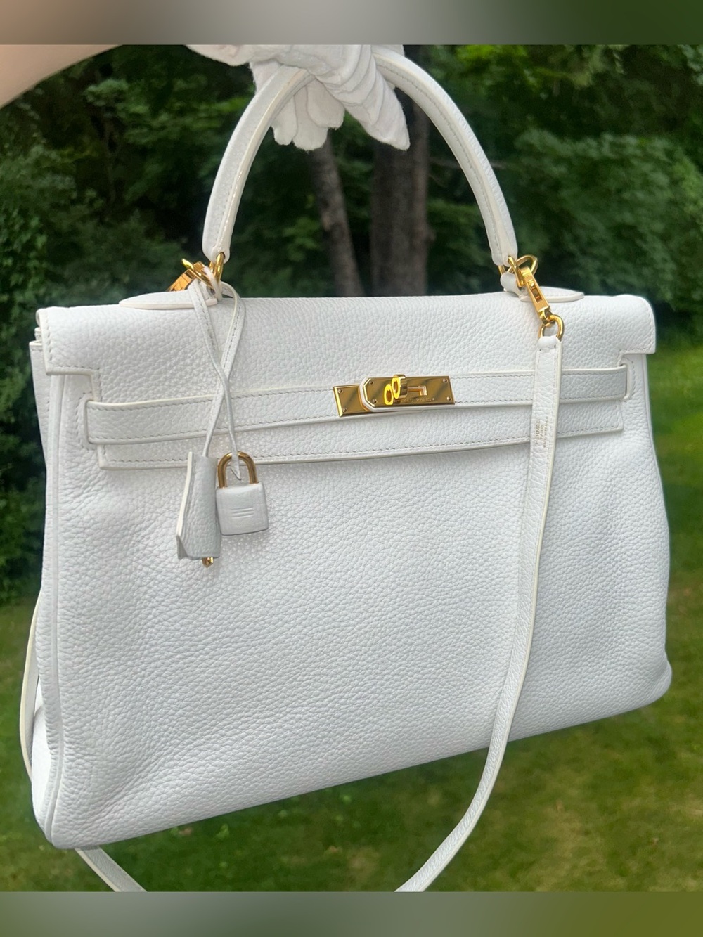HERMÈS Kelly 35 White Blanc Clemence Leather Gold Hardware Handbag - Picture 2 of 14